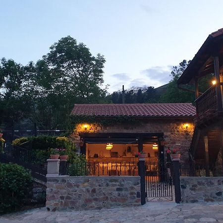 Casa Rural Caborzal Renedo De Cabuerniga Eksteriør billede