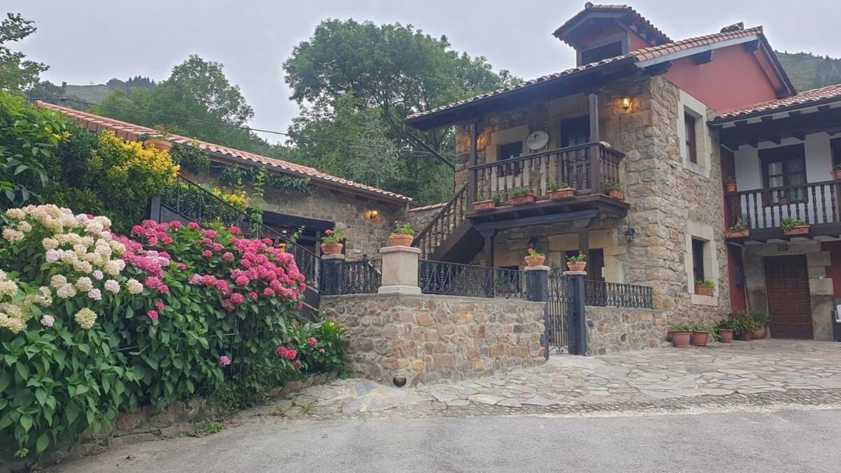 Casa Rural Caborzal Renedo De Cabuerniga Eksteriør billede