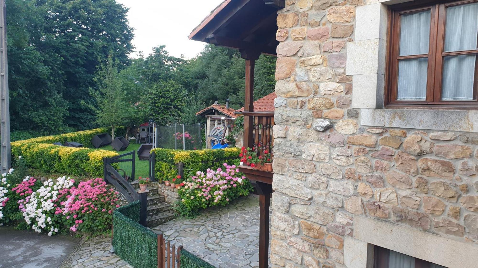 Casa Rural Caborzal Renedo De Cabuerniga Eksteriør billede