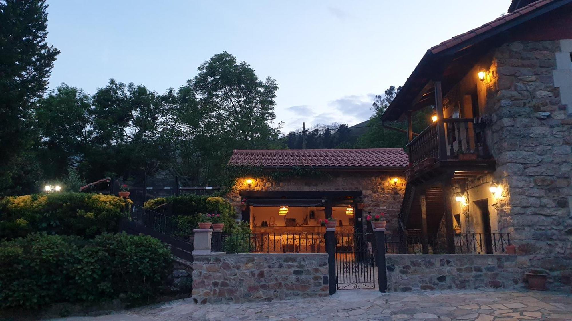 Casa Rural Caborzal Renedo De Cabuerniga Eksteriør billede
